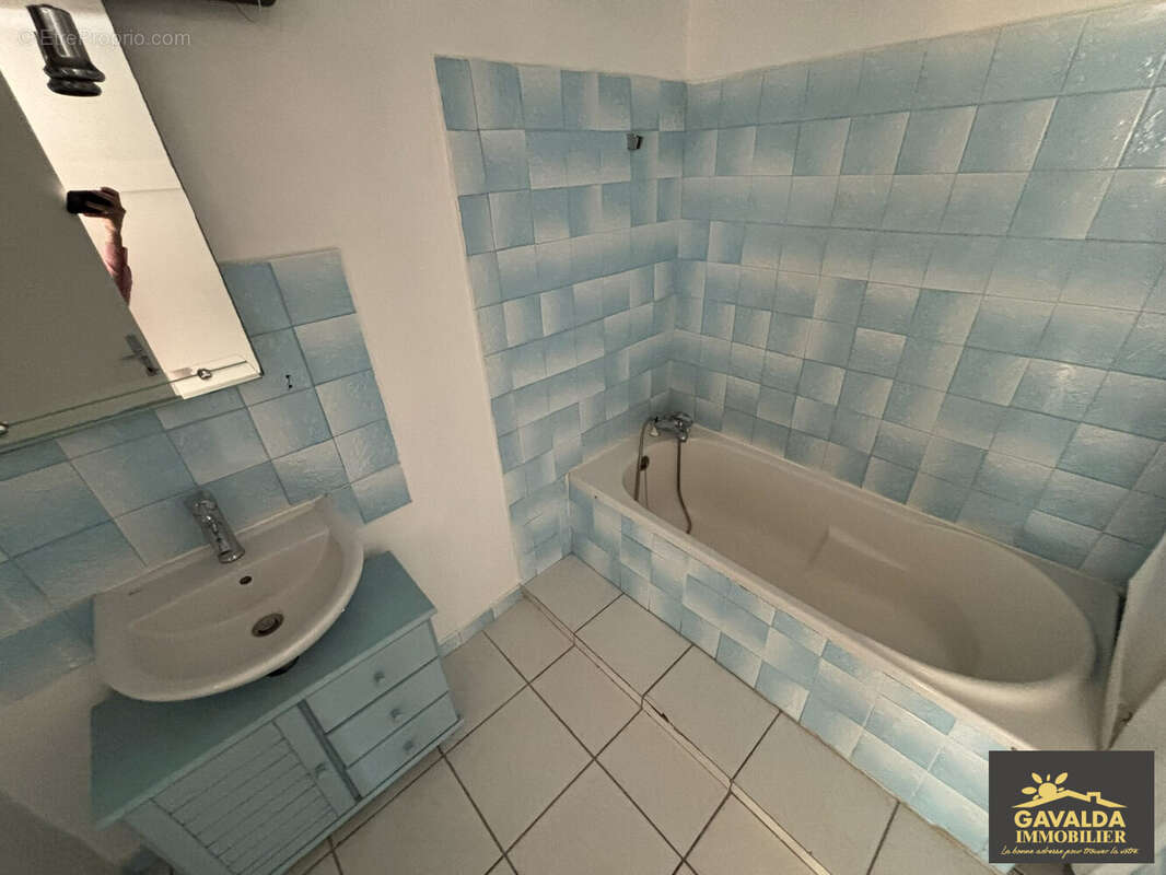 Salle de bains - Appartement à PERPIGNAN