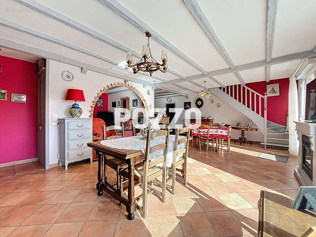 Maison à SAINT-PAIR-SUR-MER