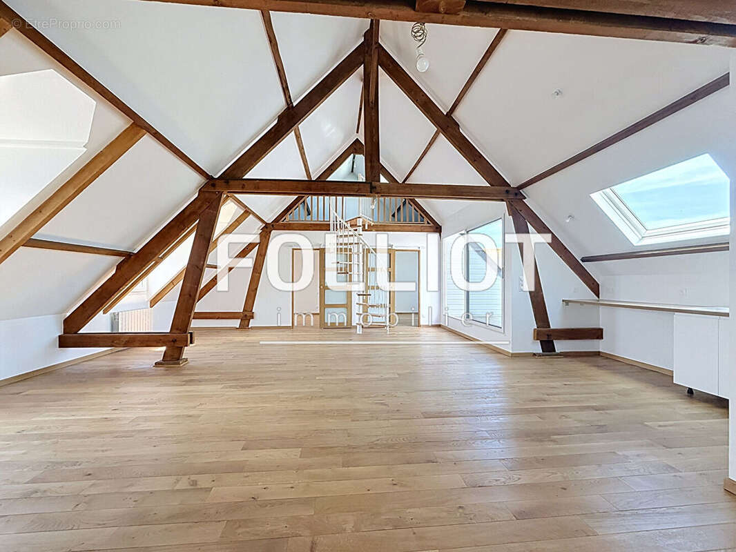 A Vendre  Appartement de charme style loft ? Dernier étage ? Terrasse et vue dégagée ? Coeur de Barneville-Carteret - photo 9