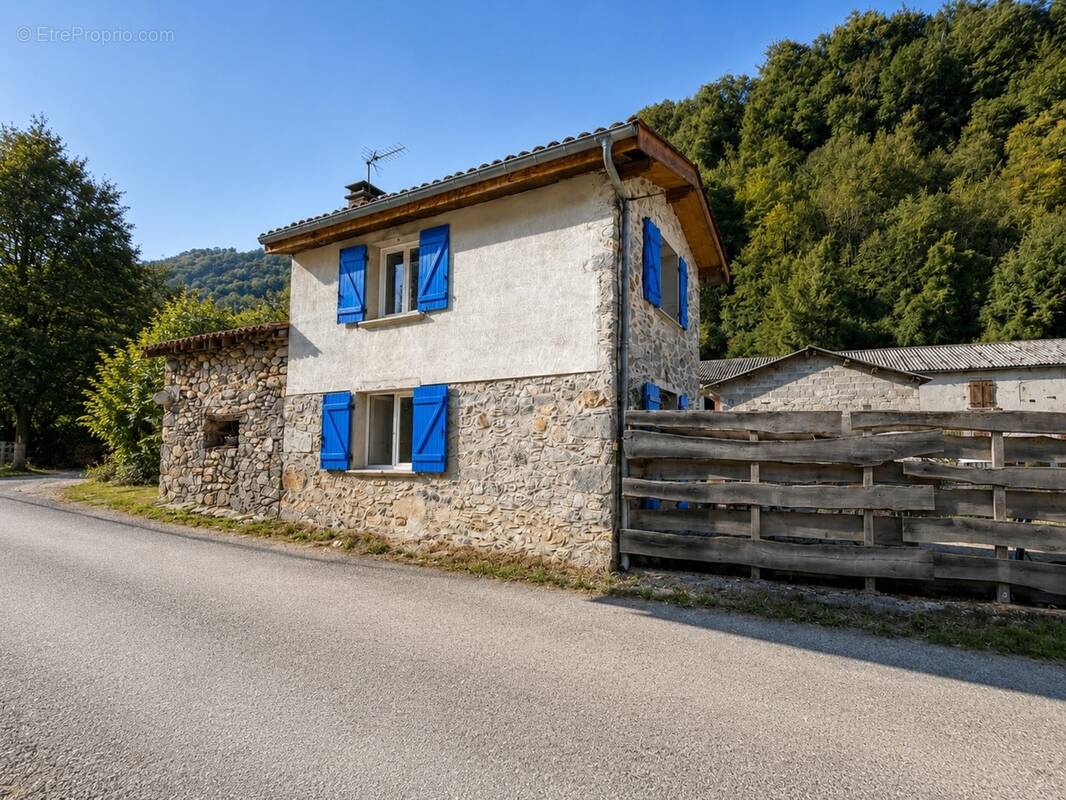 Maison 3 pièces 45 m² · à Nistos · 45 m² · 99 000 €