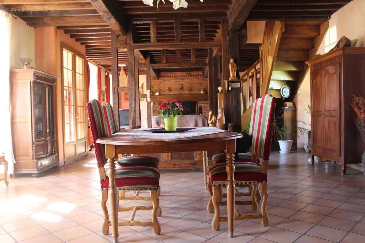 Maison à POINTIS-INARD