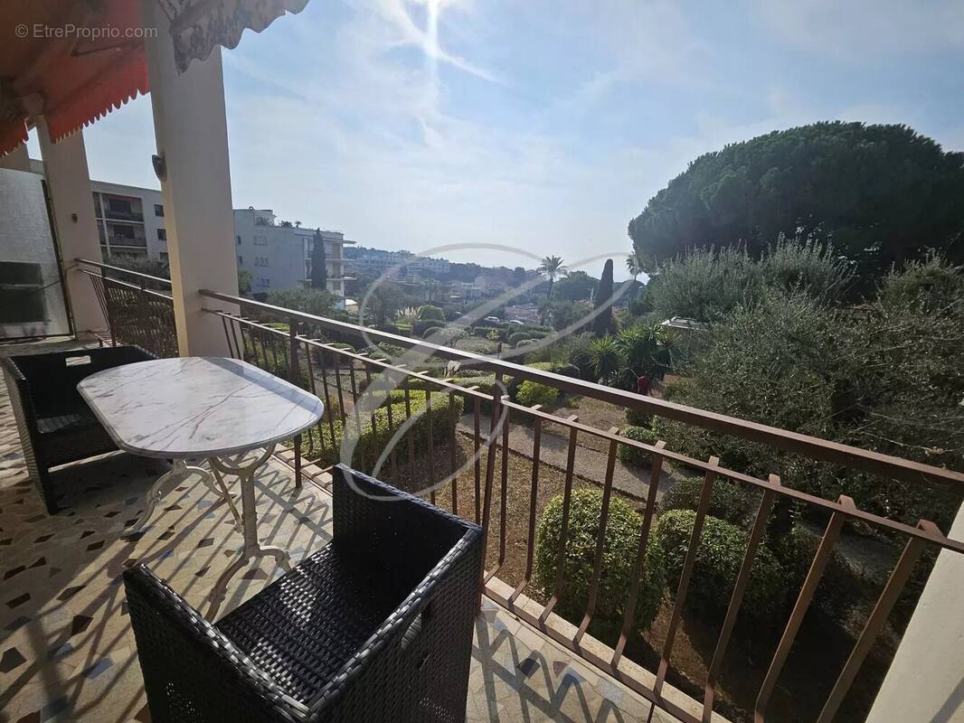 Appartement à ROQUEBRUNE-CAP-MARTIN