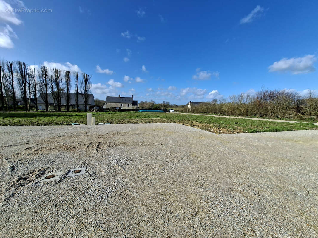 Terrain à FONTENAY-SUR-MER