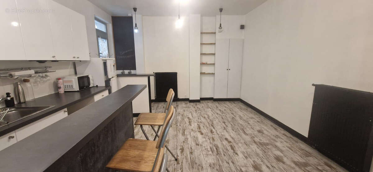 Appartement à PARIS-18E