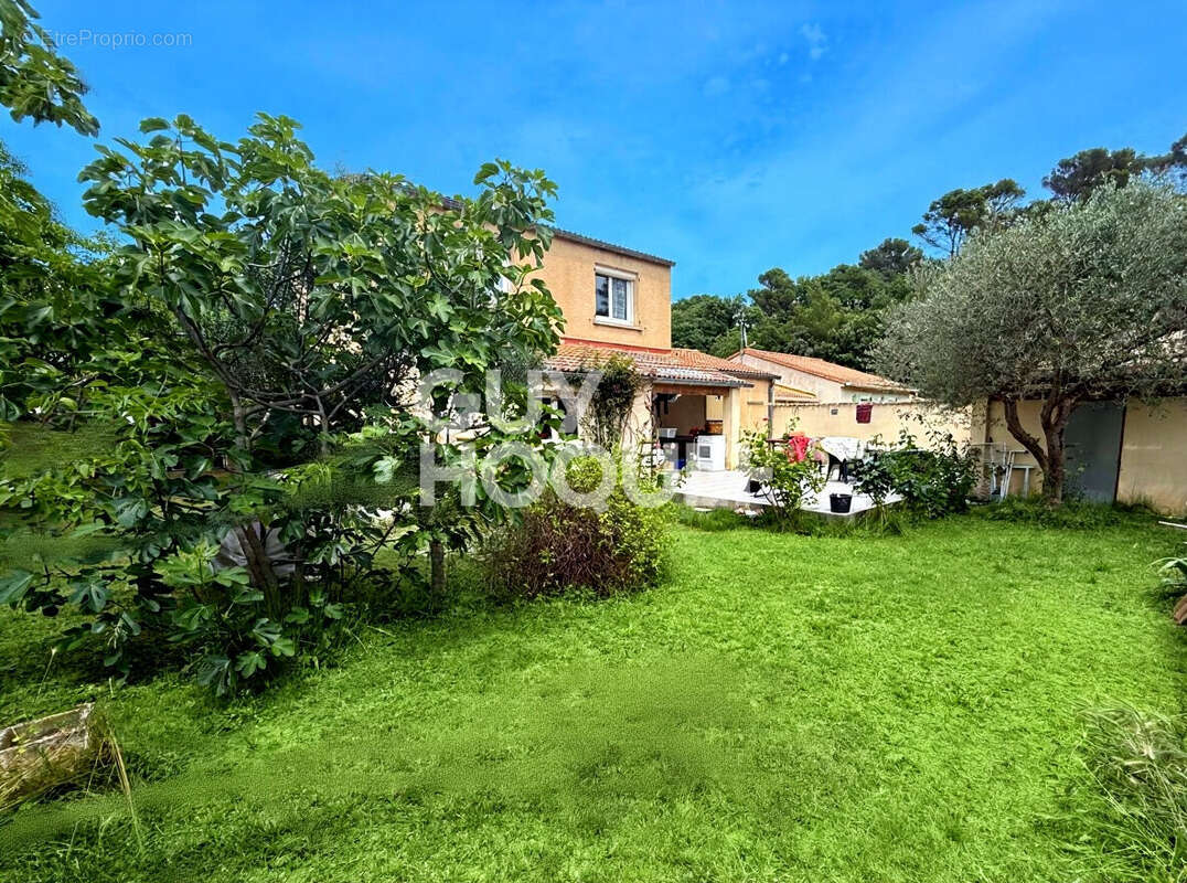 Maison à BAGNOLS-SUR-CEZE