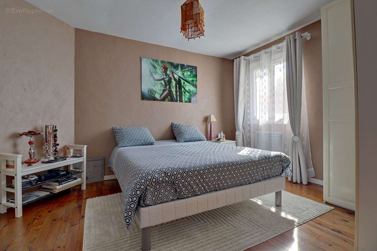 Maison à JOUY-LE-MOUTIER