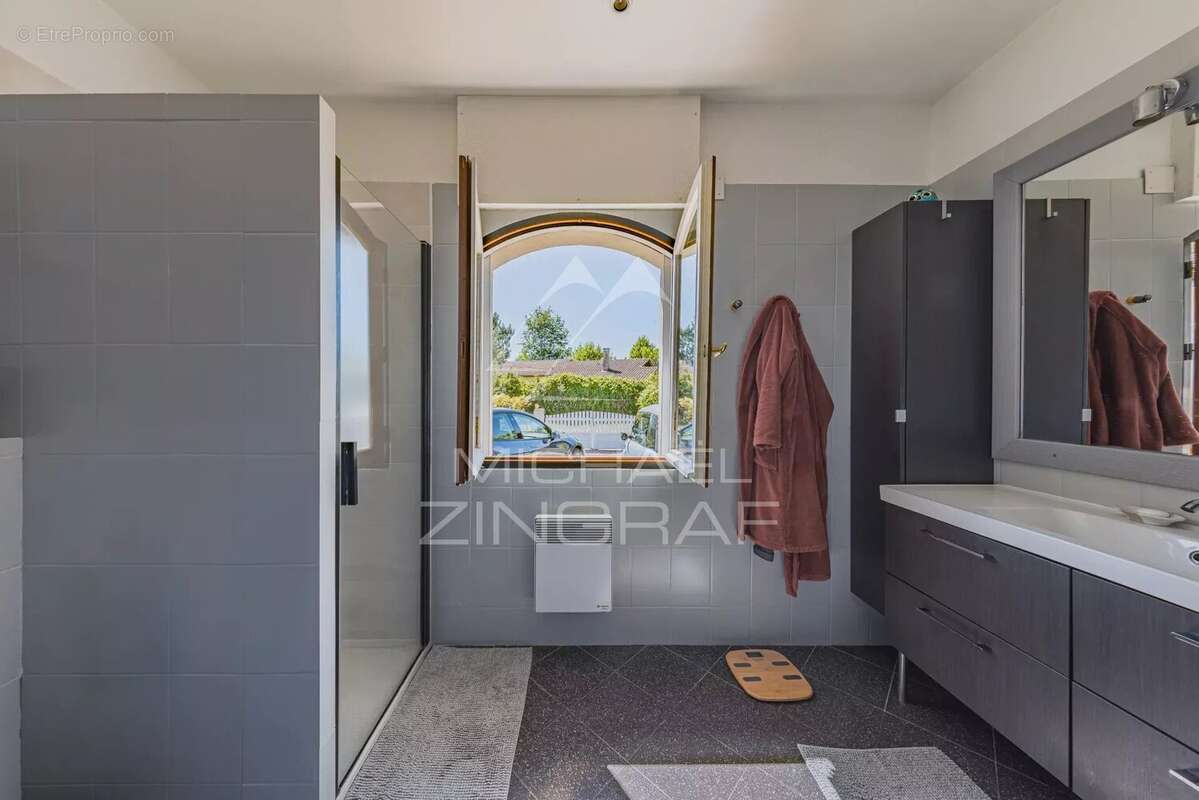 Villa contemporaine de 5 chambres - photo 16