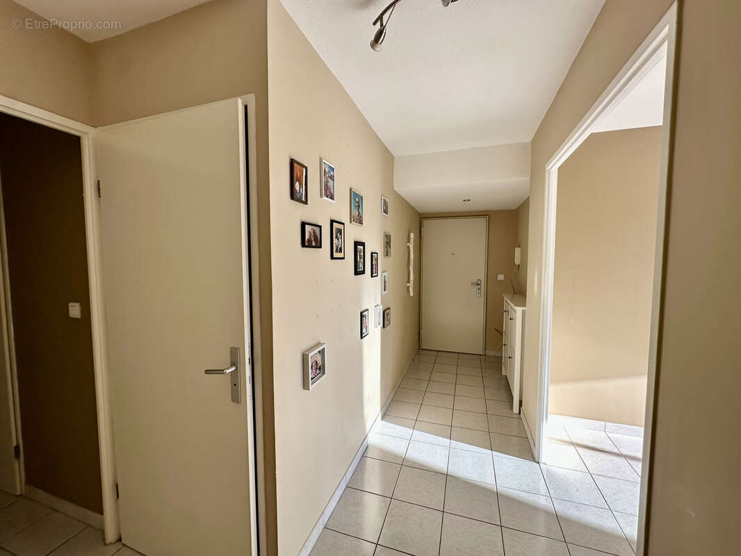 Appartement à MARSEILLE-10E