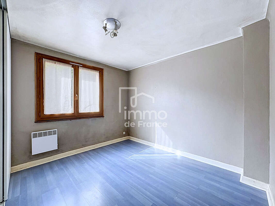 Appartement à BELLEGARDE-SUR-VALSERINE