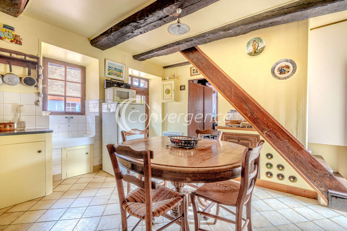 Maison à VICQ-SUR-BREUILH