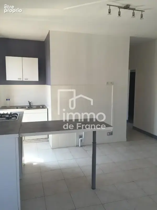 Ambérieu-en-Bugey : immeuble de rapport de 6 appartements et 1 local, à proximité immédiate de la gare - photo 14