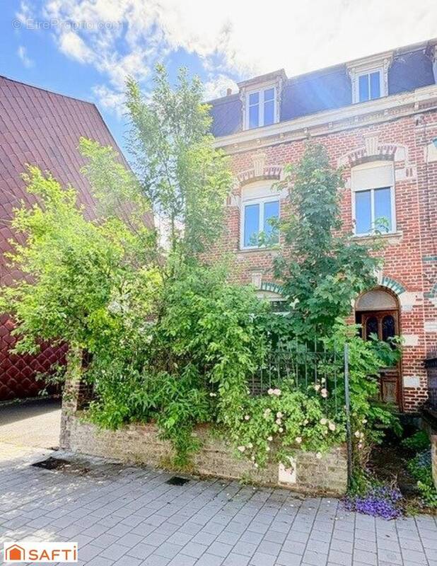 Photo 1 - Maison à VALENCIENNES