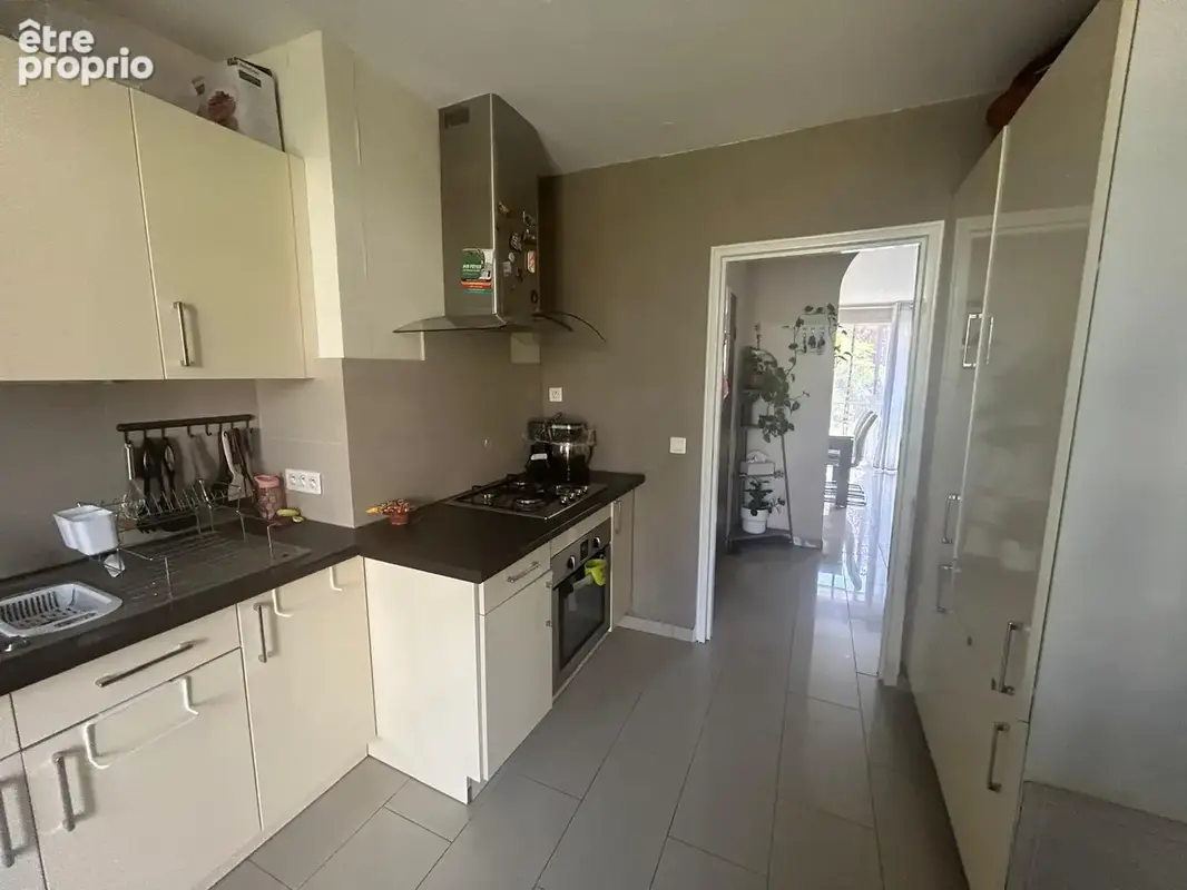 Appartement F3 dans résidence PIERRE FONTAINE - photo 7