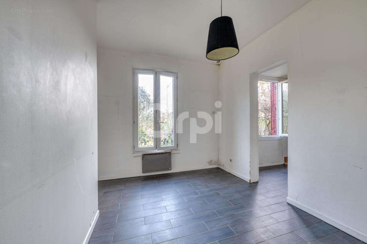Maison à LES PAVILLONS-SOUS-BOIS