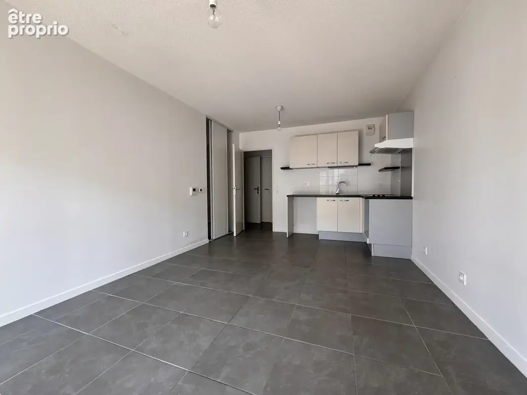 Appartement t2 - 42.5m2 - balcon et parking en sous-sol - photo 4