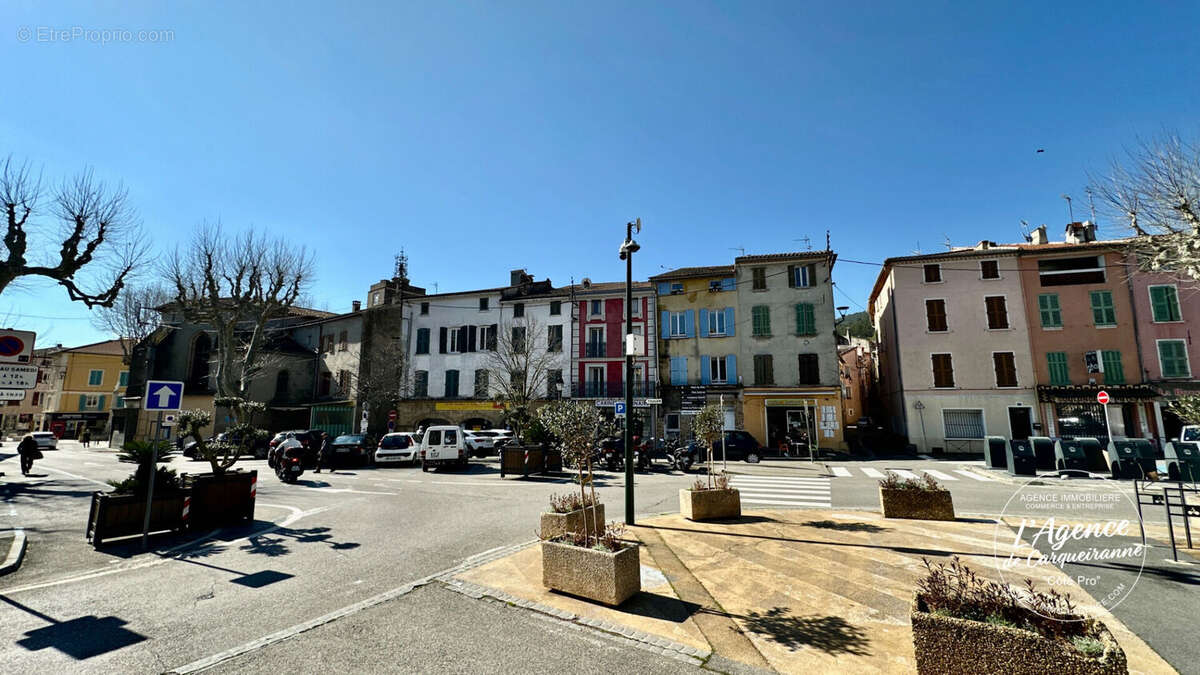 A vendre fonds de commerce brasserie du midi 183 m2 en excellent etat idealement situe dans le centre ville de cuers - photo 3
