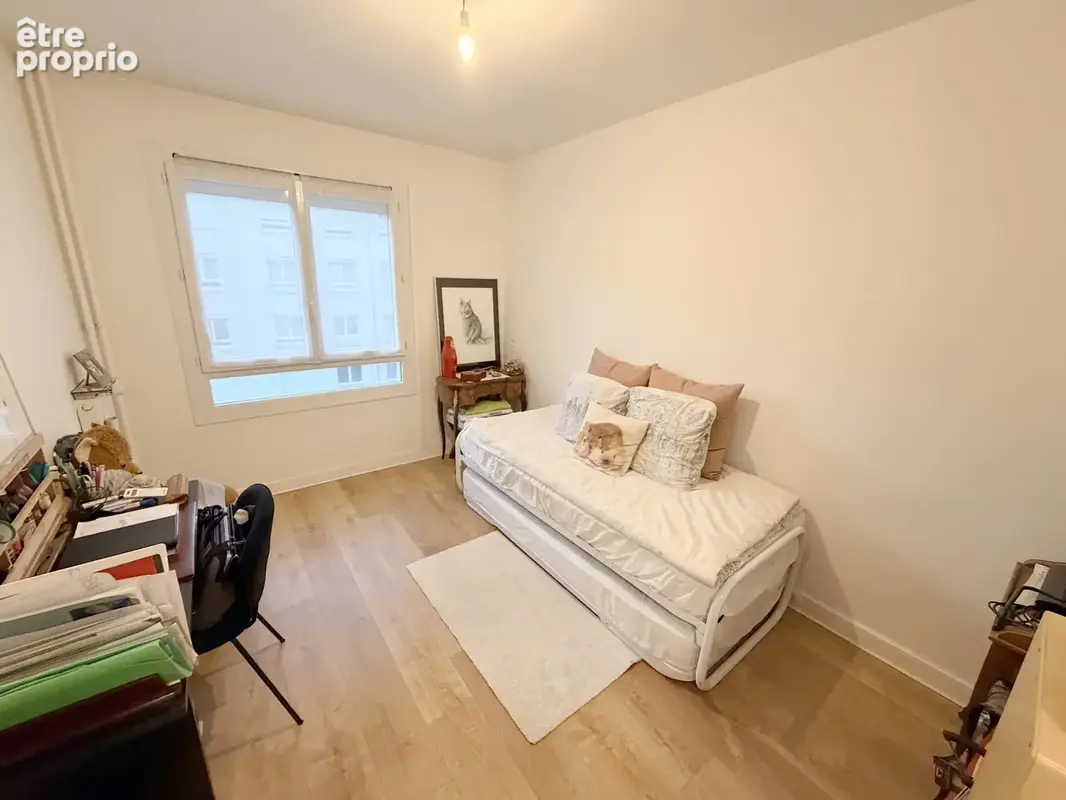 Reims Centre Ville - Appartement à Vendre avec Balcon, Parking en sous sol et cave - photo 5