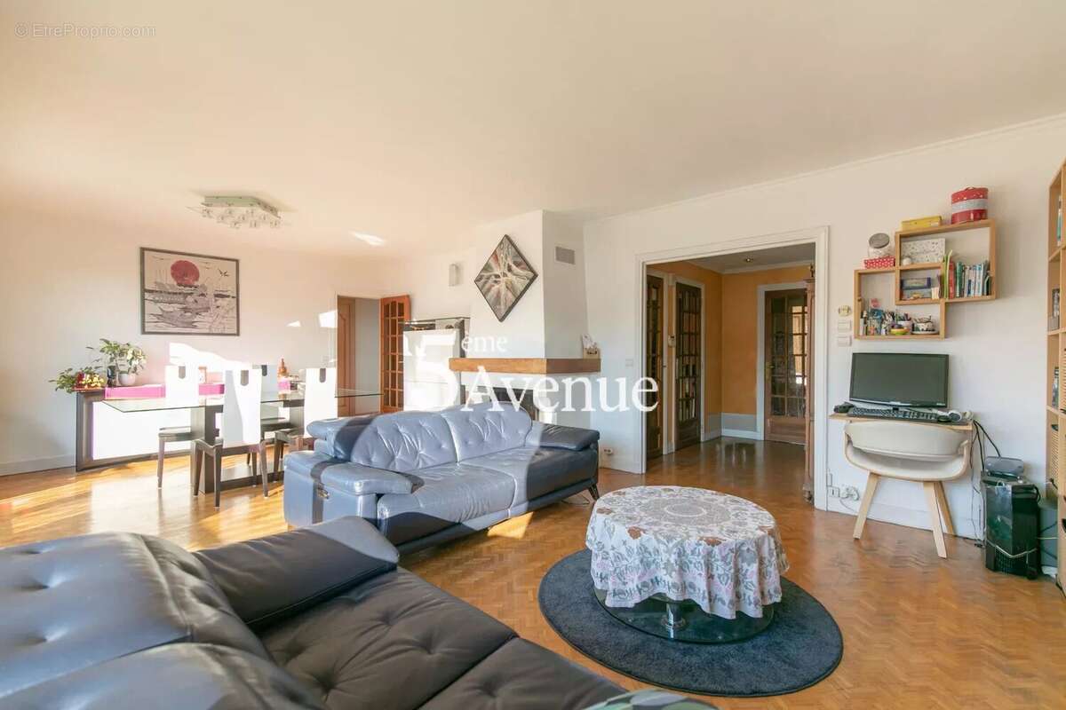 Appartement à SAINT-MAUR-DES-FOSSES