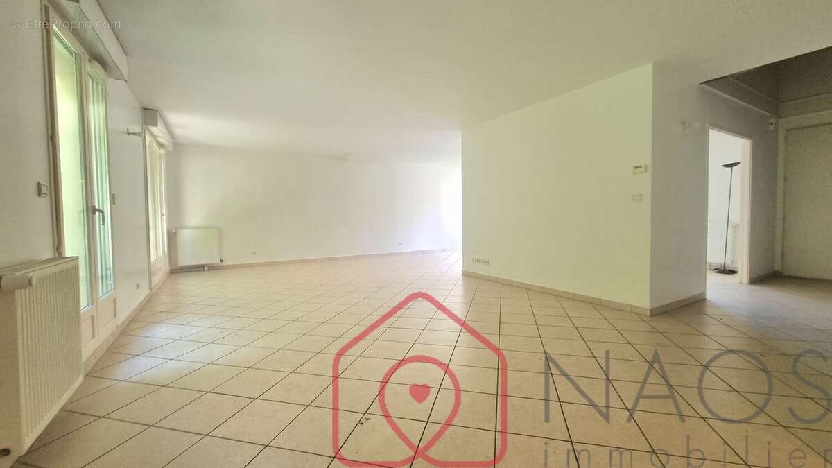 Villa en bord de forêt - photo 4