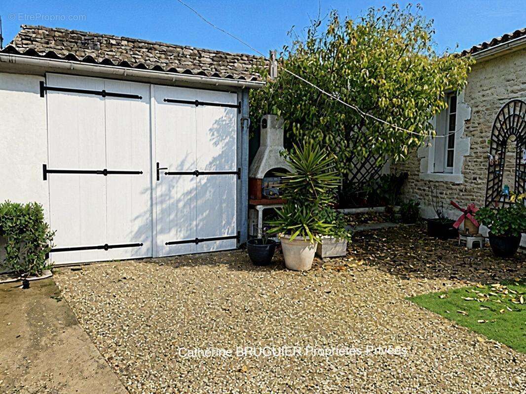 Maison à SALLES-SUR-MER