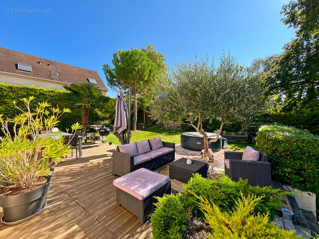 Maison à SAINT-CYR-EN-ARTHIES