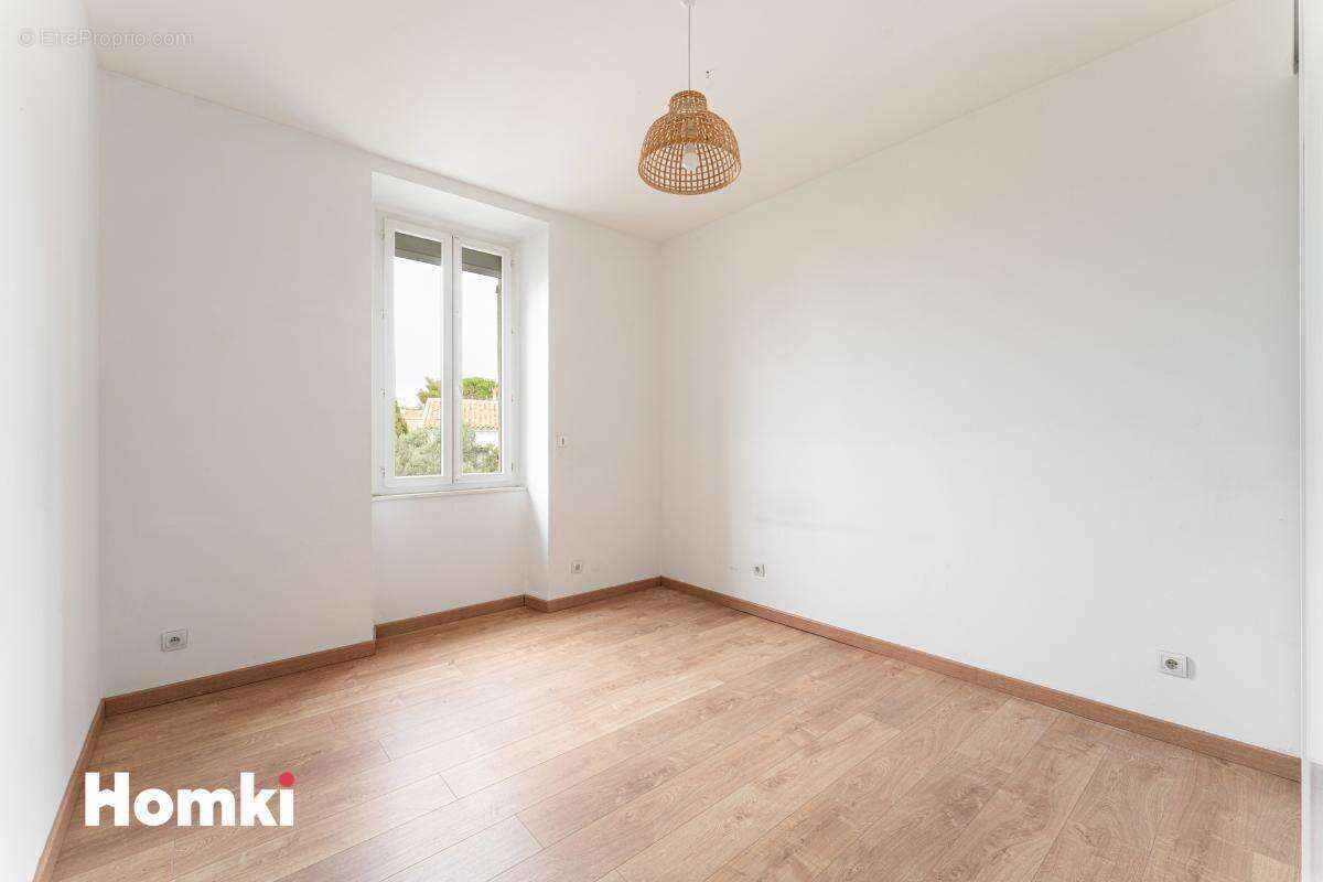 Appartement à MARSEILLE-12E