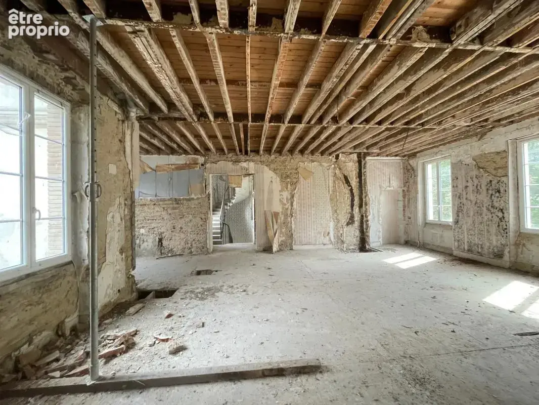 Domaine de caractère à restaurer – 500 m² –3,6 ha – accès rapide - photo 6