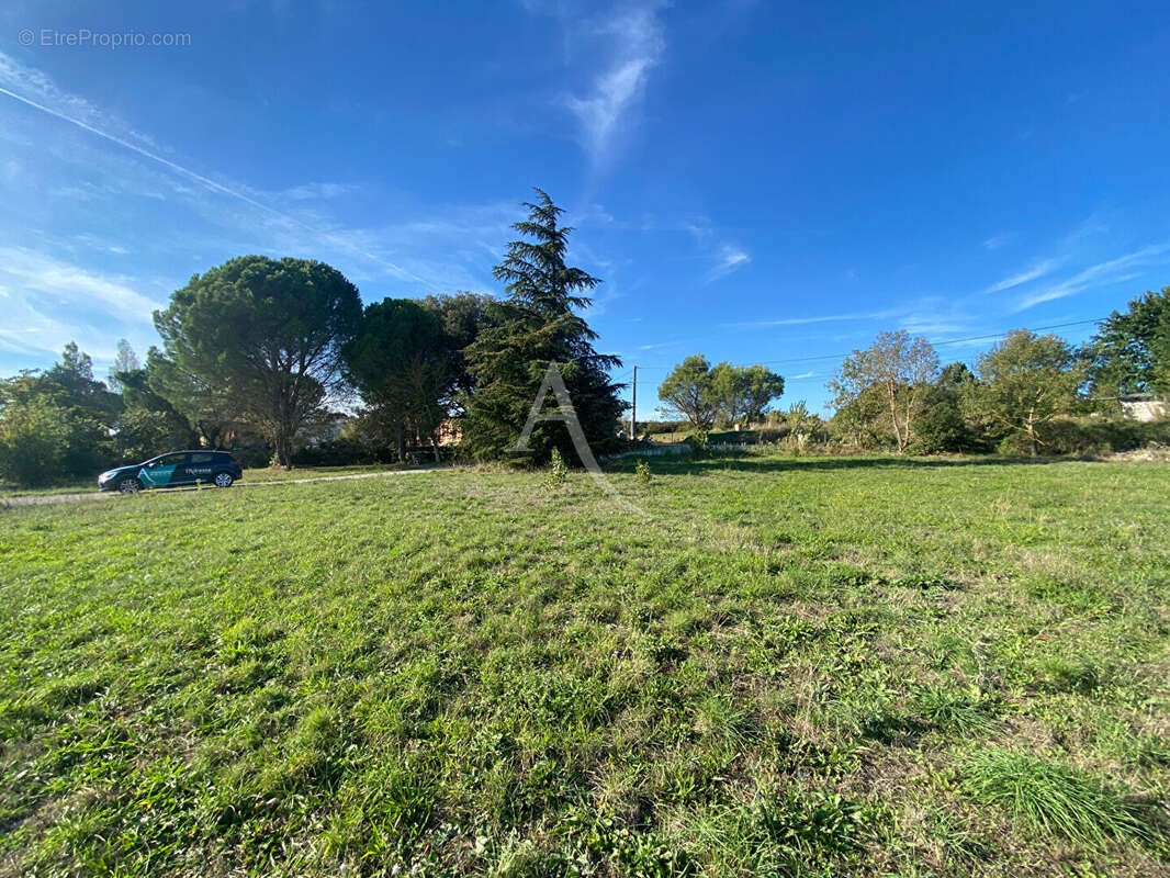 Terrain à VILLEPINTE