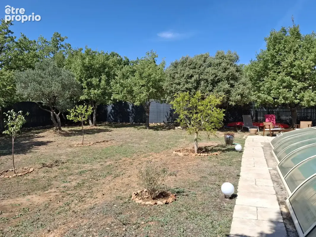 A Régusse Villa de 104m2 avec piscine et garage - photo 23