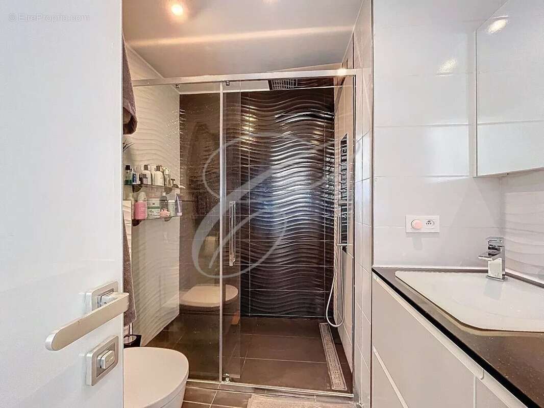 Appartement à ROQUEBRUNE-CAP-MARTIN