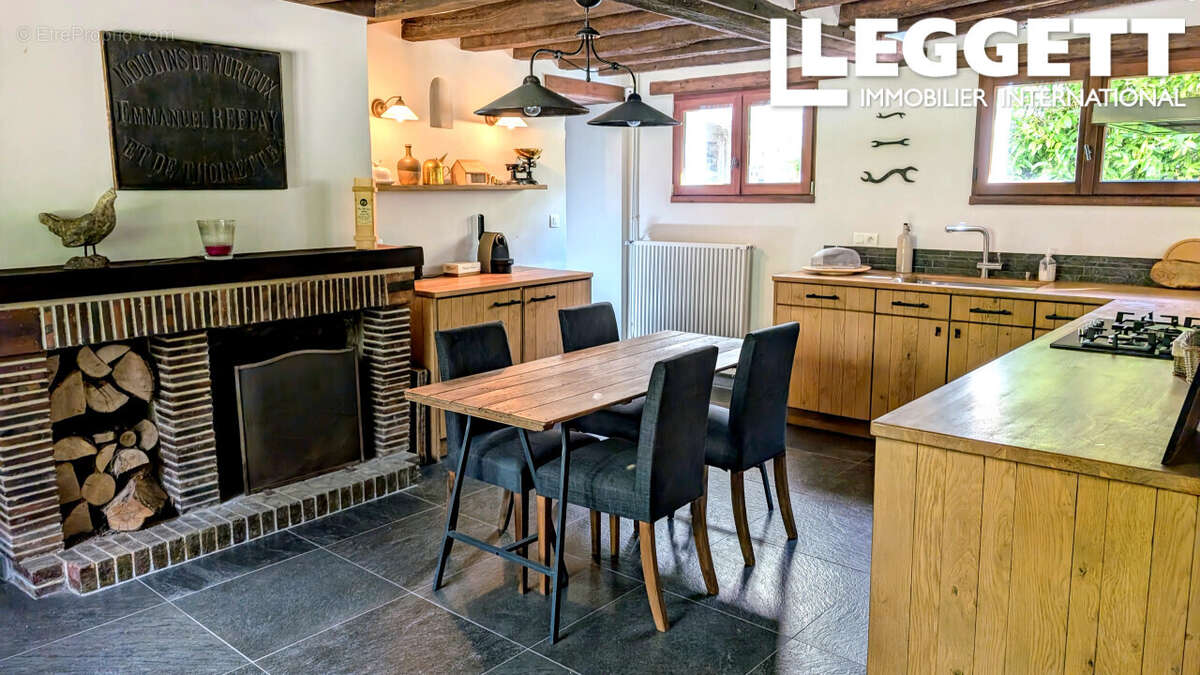 Maison à LONGNY-AU-PERCHE