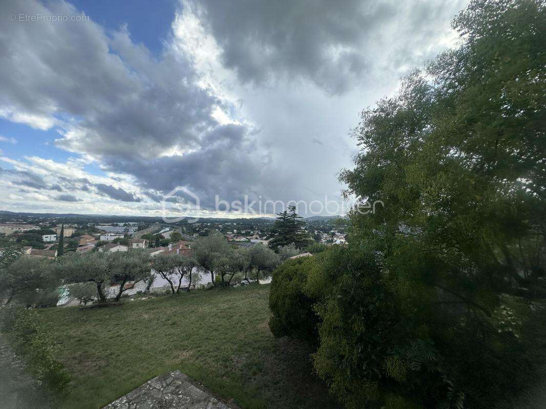 Villa spacieuse au cœur d'Alès dans les hauteurs nous offrant une vue panoramique - photo 16