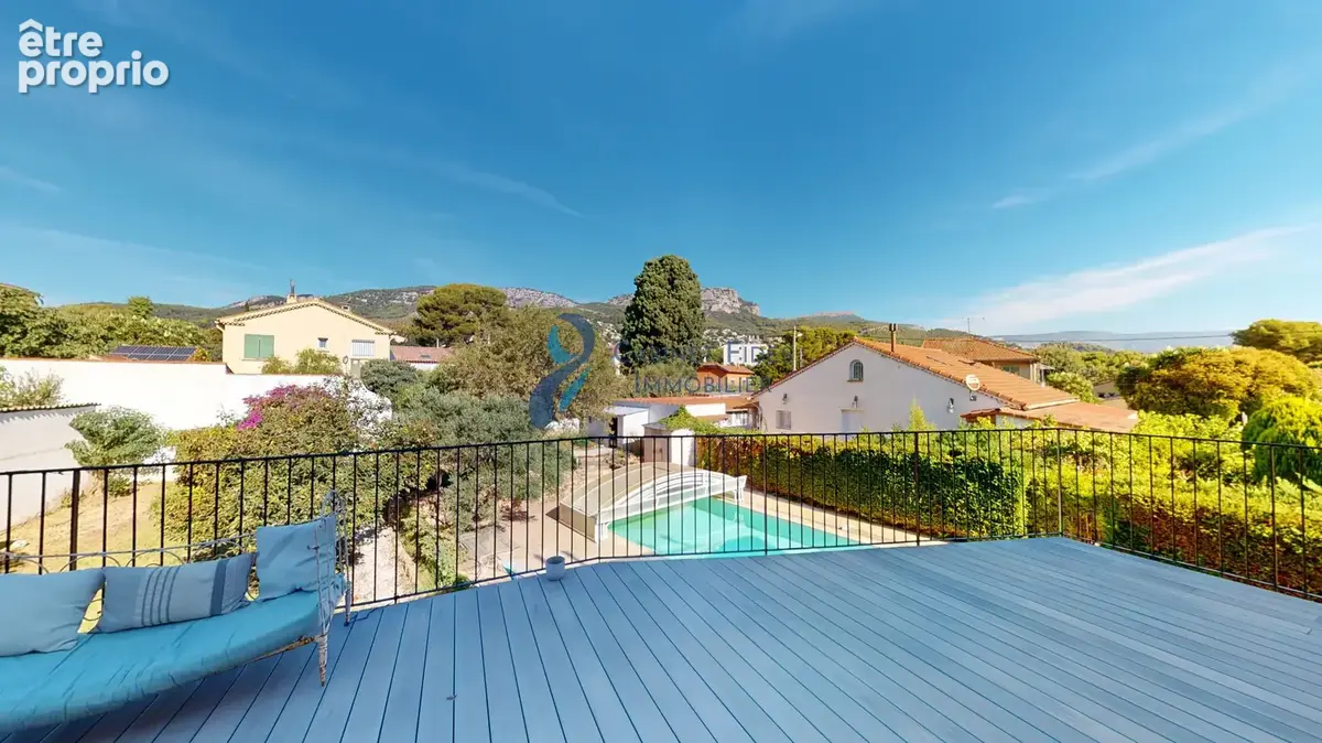Grande maison de caractère avec volumes exceptionnels, parcelle de plus de 1 000 m2 et piscine - photo 2