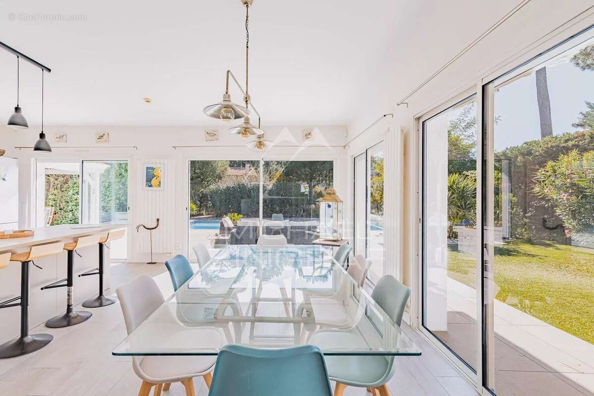 Maison à LE BOUSCAT