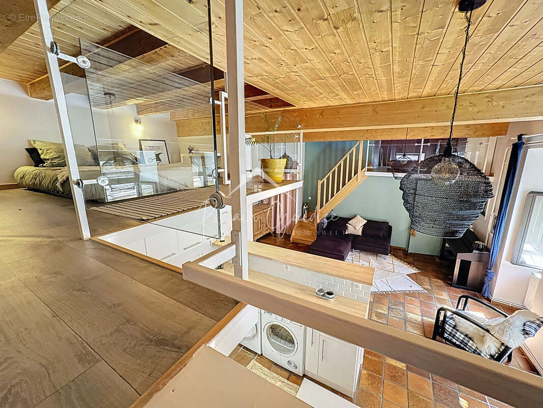 Appartement f3 67 m2 atypique pour 90 m2 au sol - photo 12