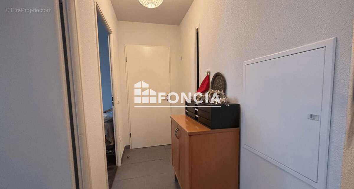 Appartement à LONS