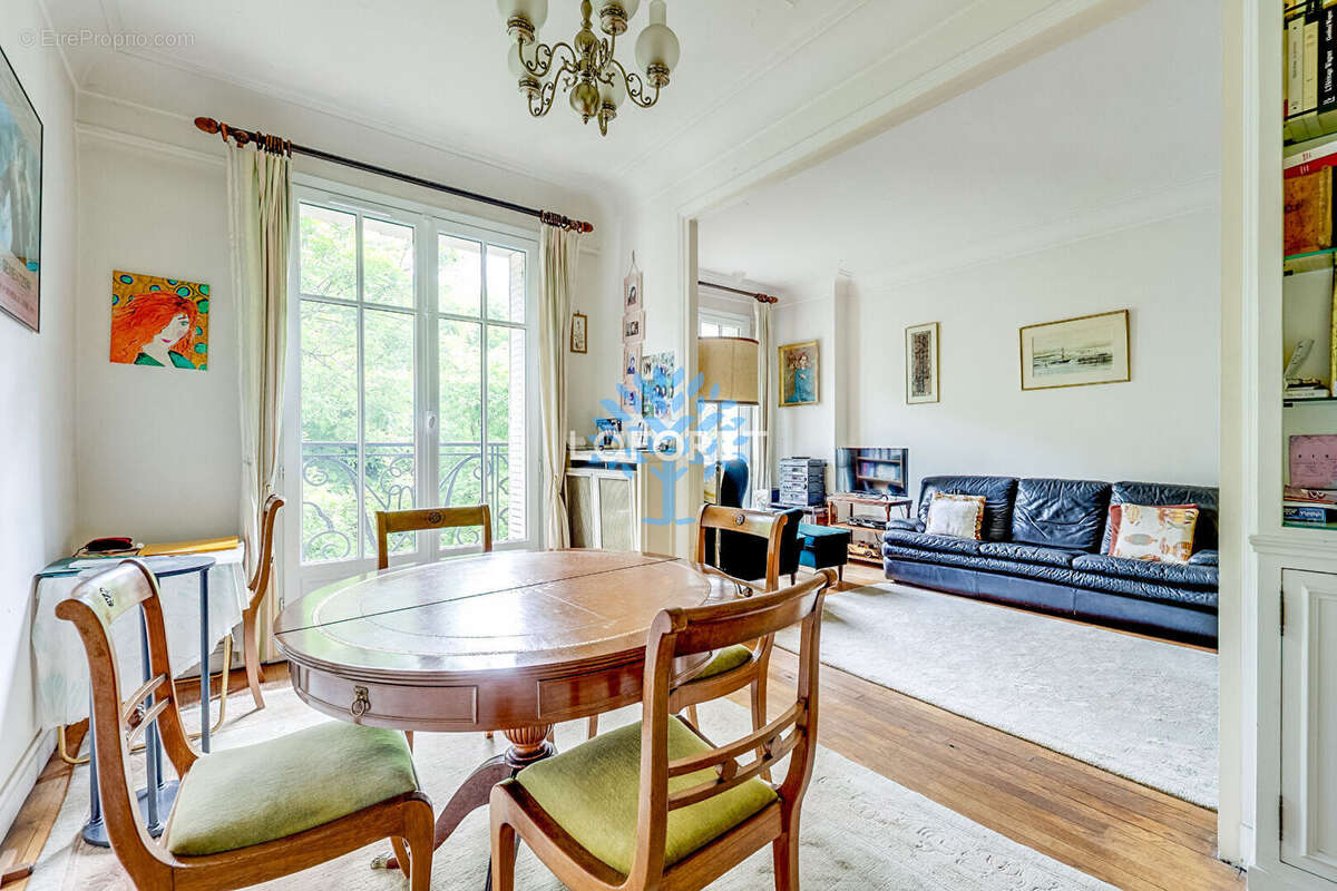 Appartement à PARIS-20E