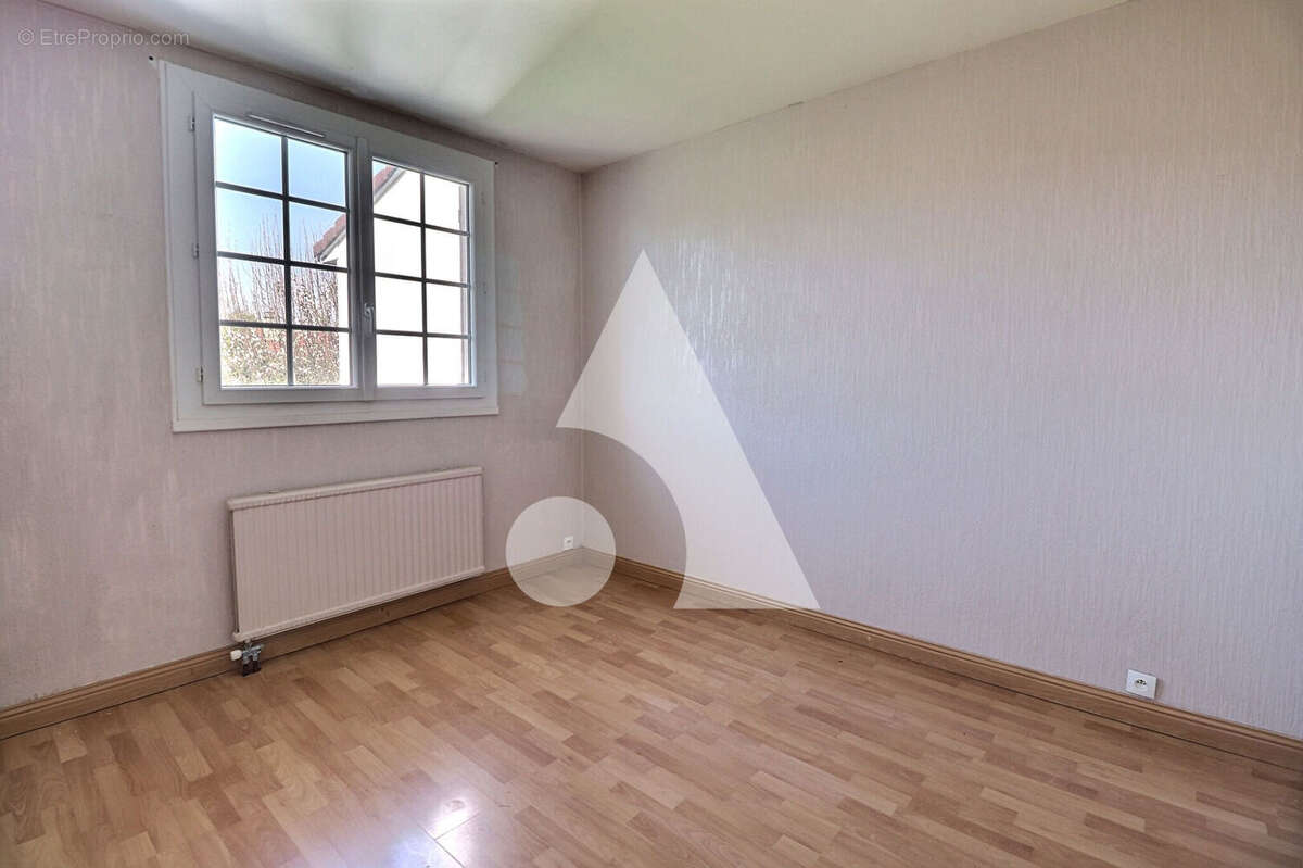 Maison à AUVERS-SUR-OISE