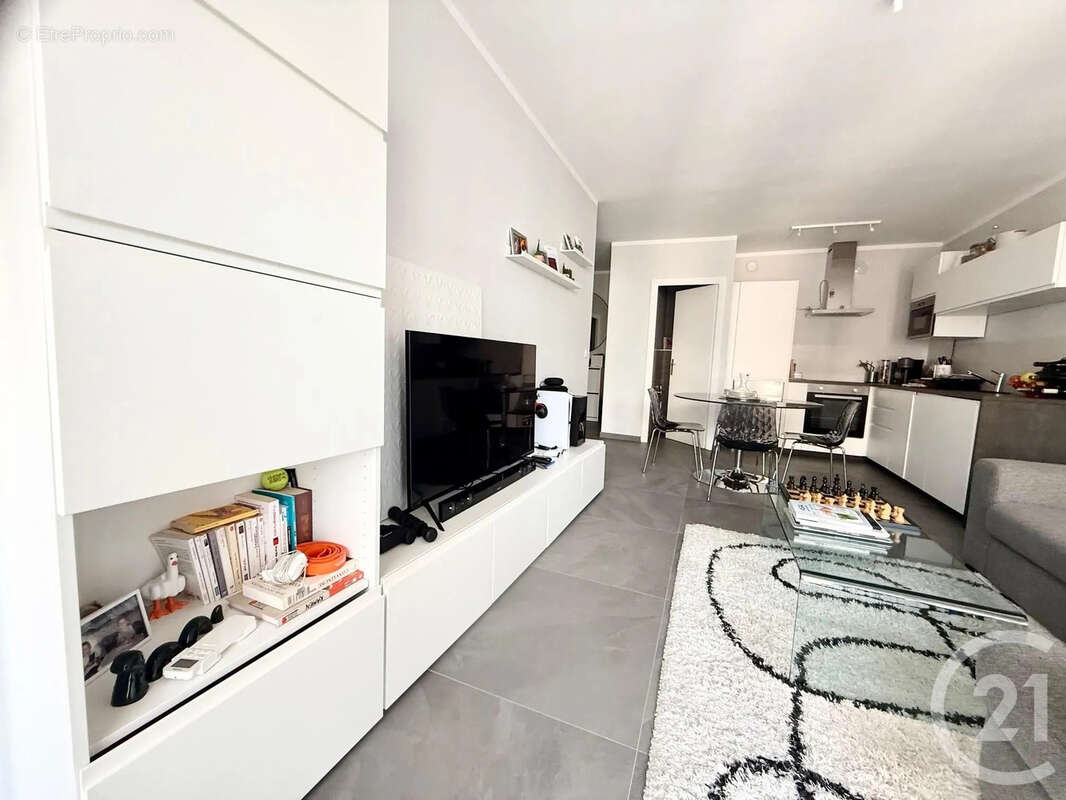 Appartement à ROQUEBRUNE-CAP-MARTIN