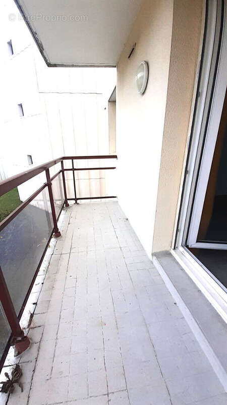 Brest rive gauche , T3 de 63 m² avec balcon dans résidence sénior. - photo 10
