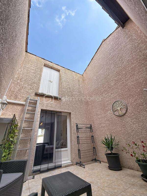 Maison 5 chambres avec piscine - garage - patio - photo 13