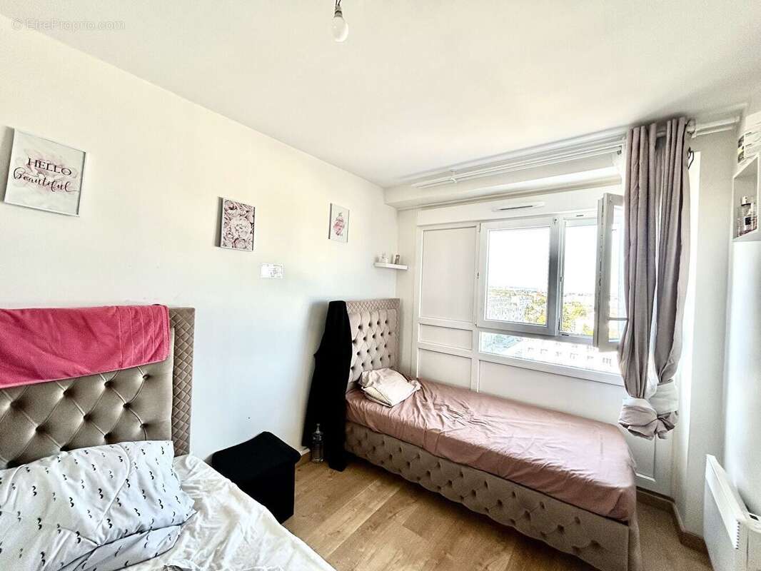 Appartement à CLICHY-SOUS-BOIS