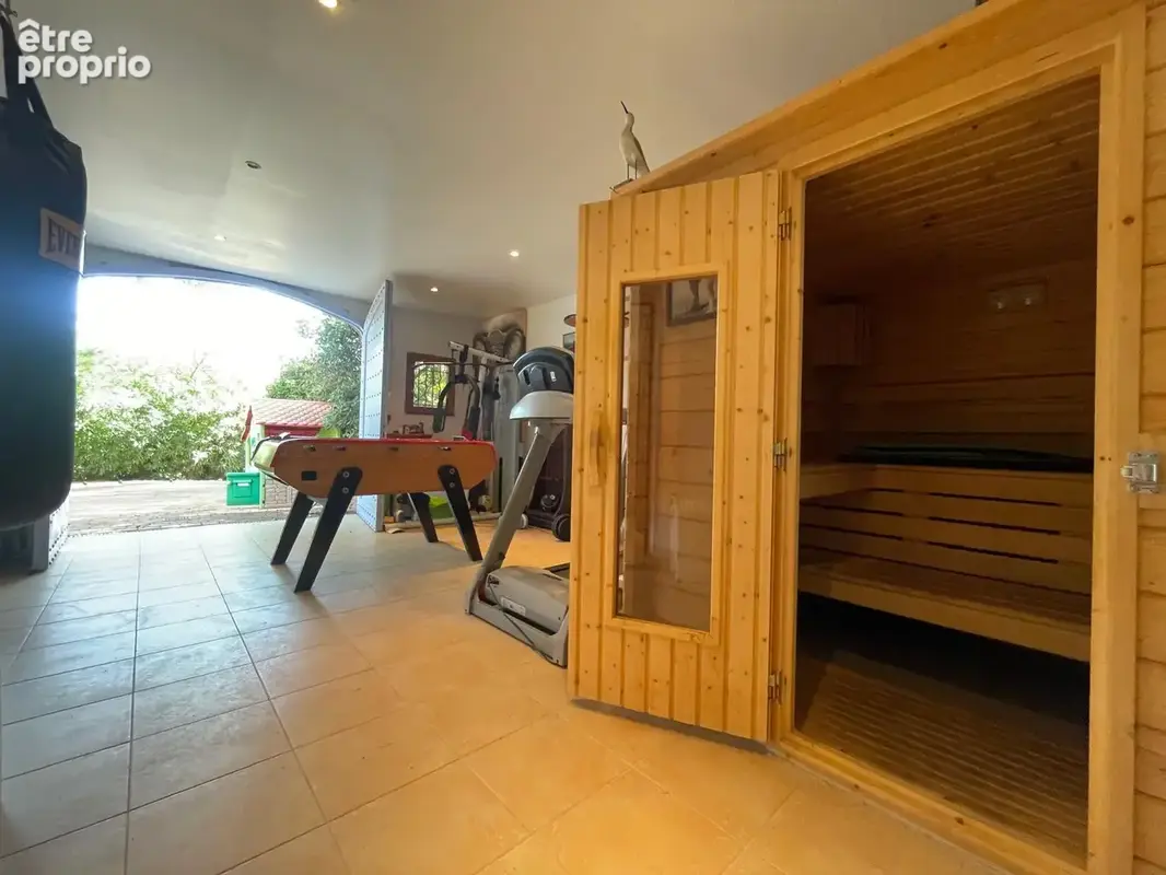 Demeure d’Exception à Sainte-Maxime : Luxe, Vue Mer & Accès Direct à La Plage - photo 26
