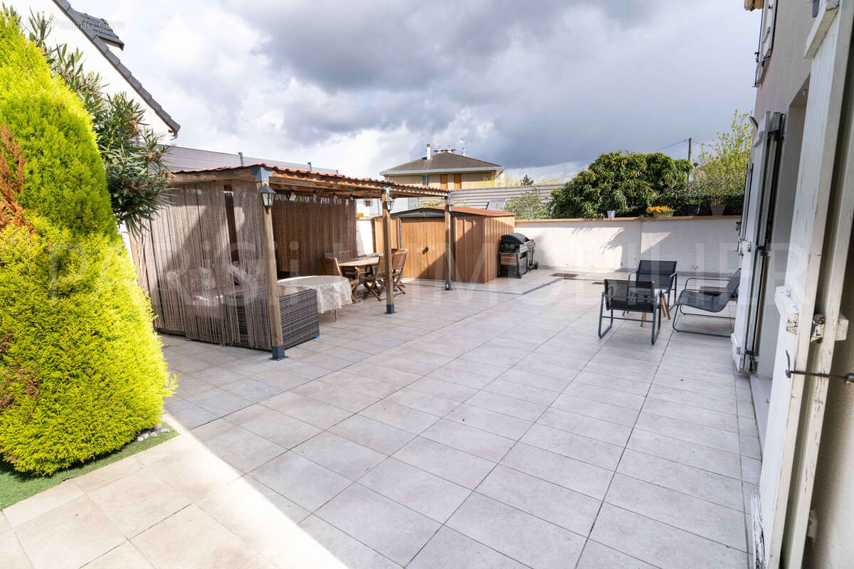 Maison à FRANCONVILLE