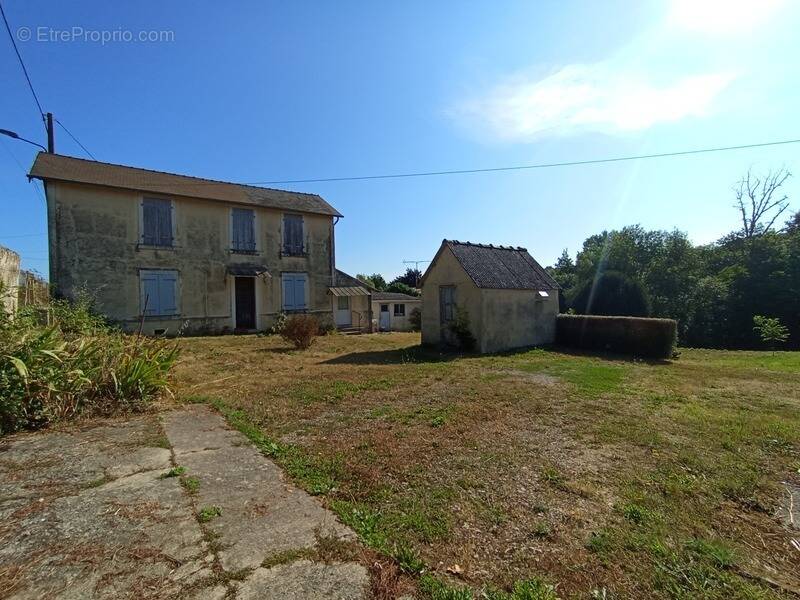 Maison à CELLES-SUR-BELLE