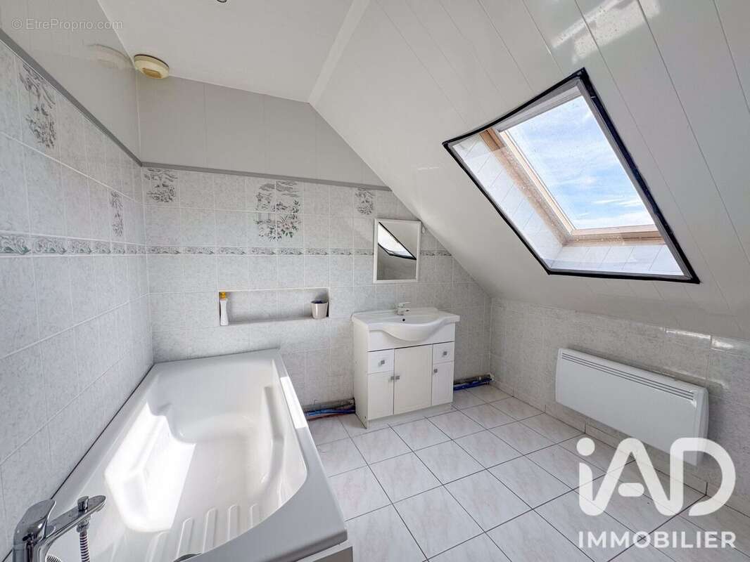 Maison 120 m² à Hautefeuille  - photo 9