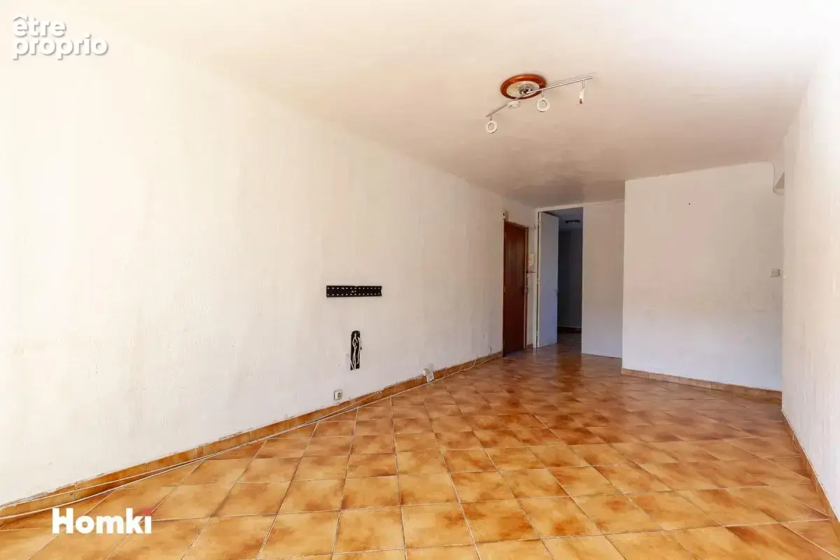 Appartement T4 de 65 m² à Marseille 13010, Rue du Docteur Girbal - photo 6