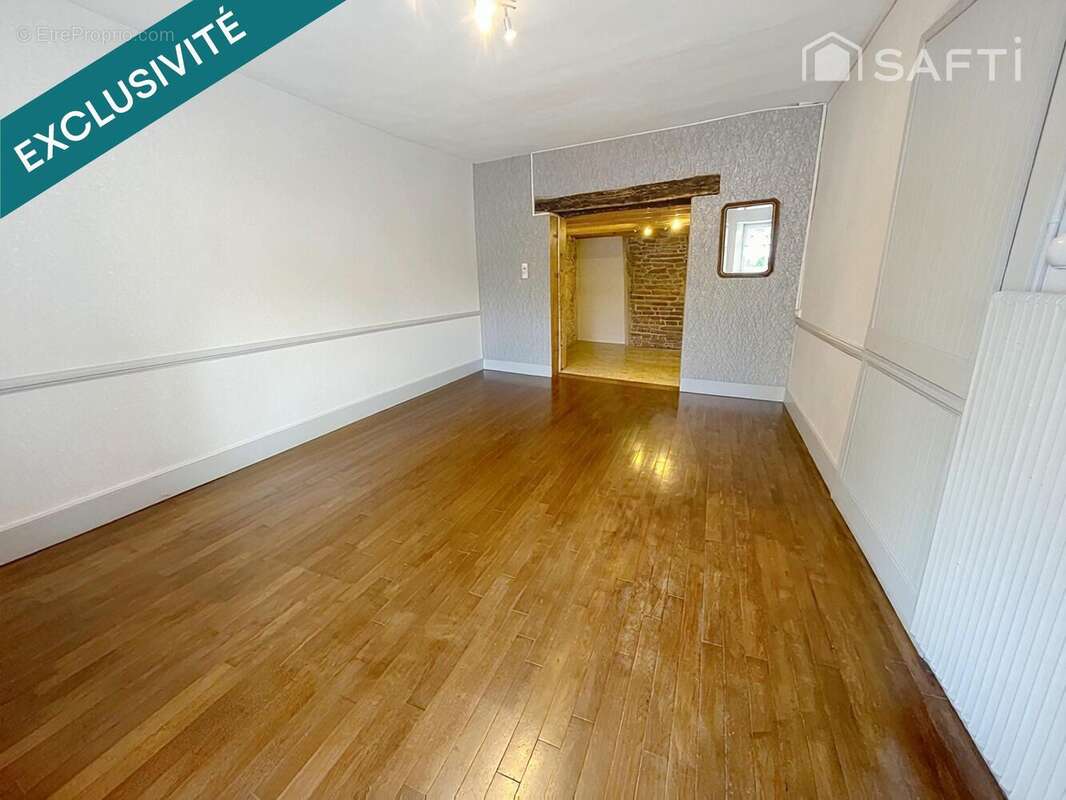 Maison 190 m² à Mesnay  - photo 7