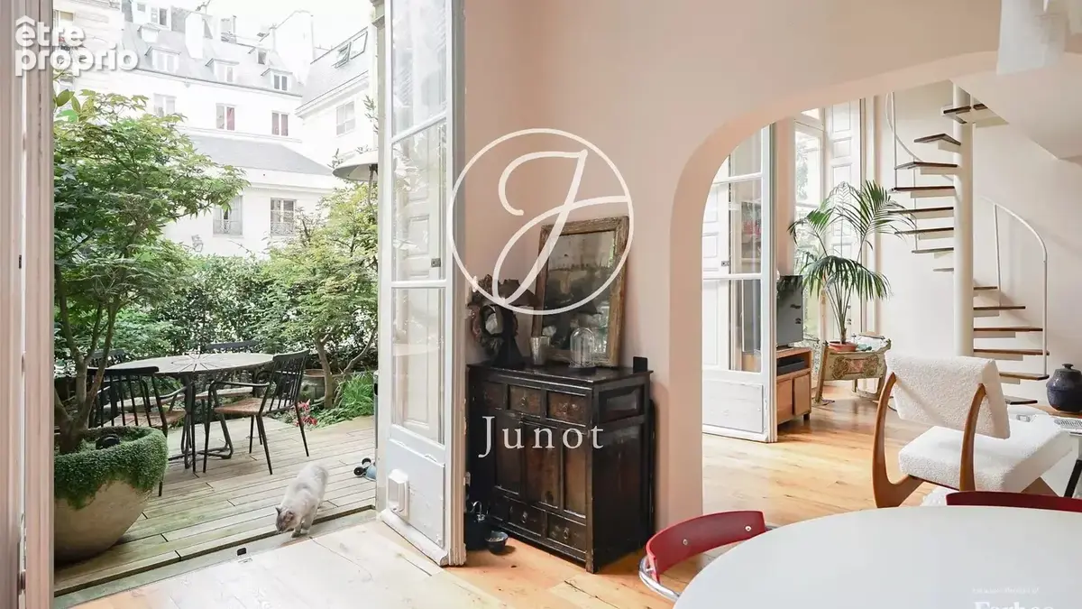 Paris 7e - SÈVRES-BABYLONE / RUE DE LA CHAISE - Appartement à vendre - 4 pièces - 95,38m² Carrez - 97,94m² au sol - 2 chambres - - photo 3