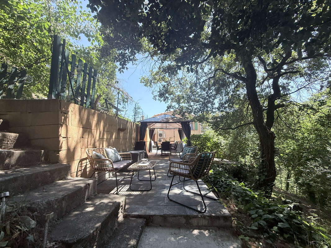 Entre mer et nature, découvrez une villa au charme authentique - photo 23